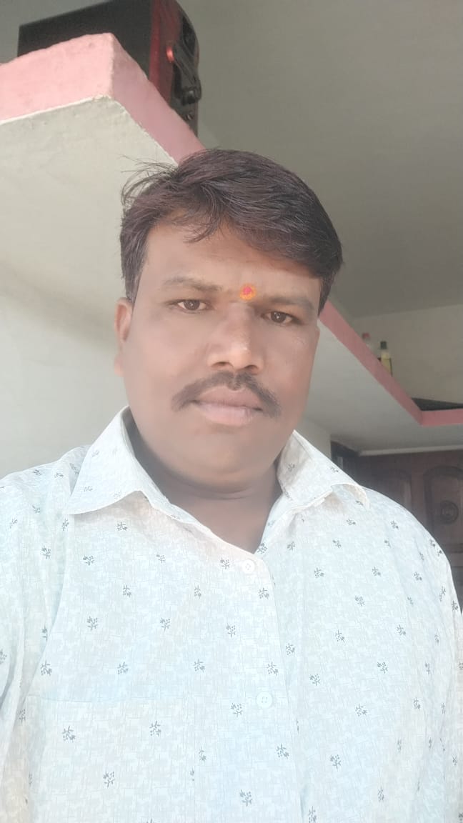 शिकायतकर्ता ग्रामीण